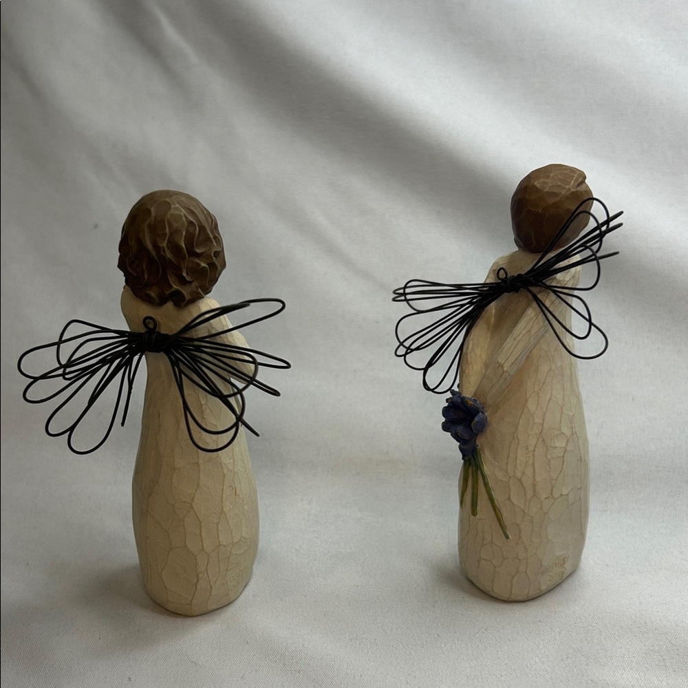 Willow Tree Angel Sculptures with Cat and Flowers 5" - Picture 3 of 6